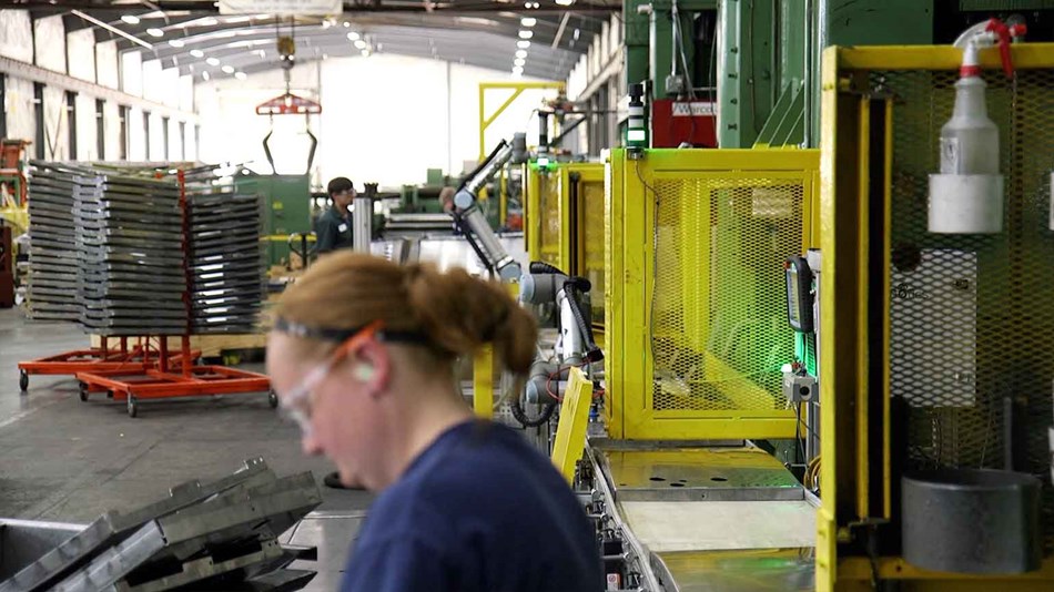 Collaborative robot place part on conveyor